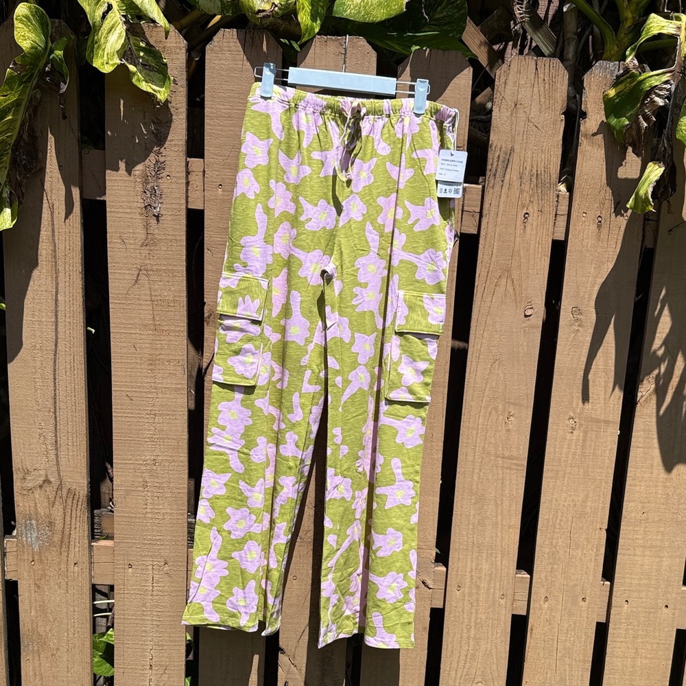 Wide Leg Floral Cargo Pants - Olive & Lavender